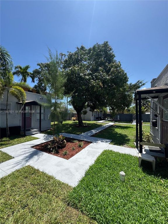 25 SW 10th Street 11, Dania Beach, FL 33004