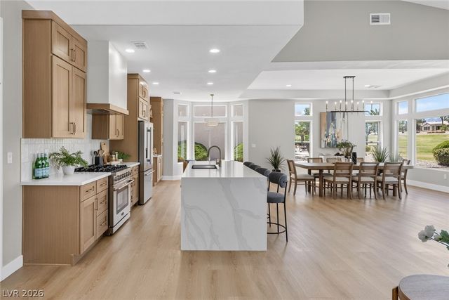 2825 Billy Casper Drive, Las Vegas, NV 89134