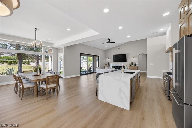 2825 Billy Casper Drive, Las Vegas, NV 89134