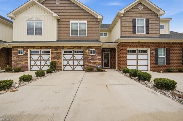 708 Tiffany Green CT, Chesapeake, VA 23320