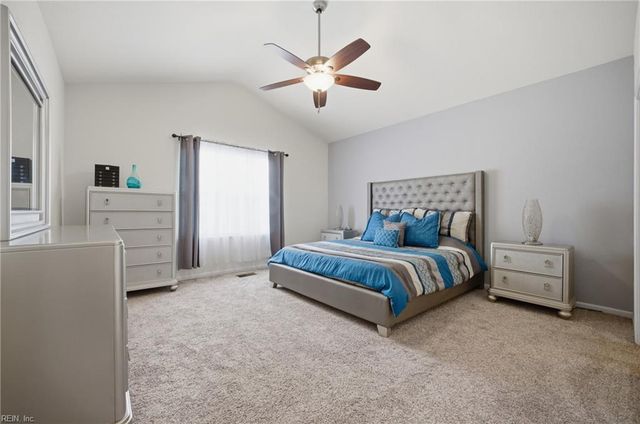 708 Tiffany Green CT, Chesapeake, VA 23320