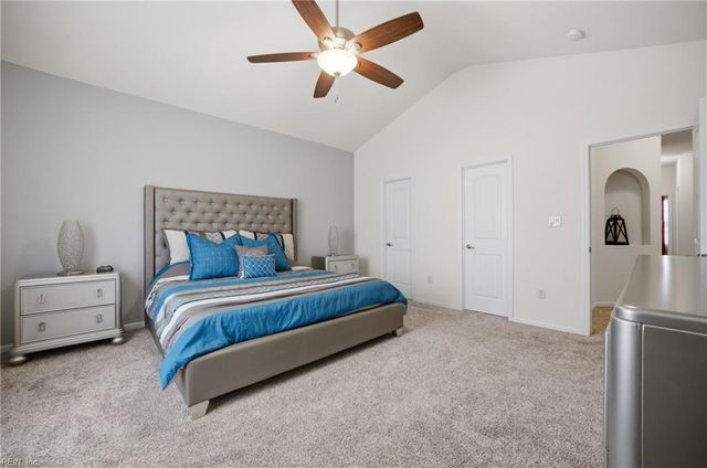 708 Tiffany Green CT, Chesapeake, VA 23320