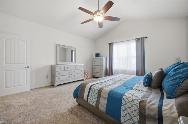 708 Tiffany Green CT, Chesapeake, VA 23320