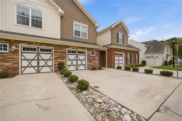 708 Tiffany Green CT, Chesapeake, VA 23320