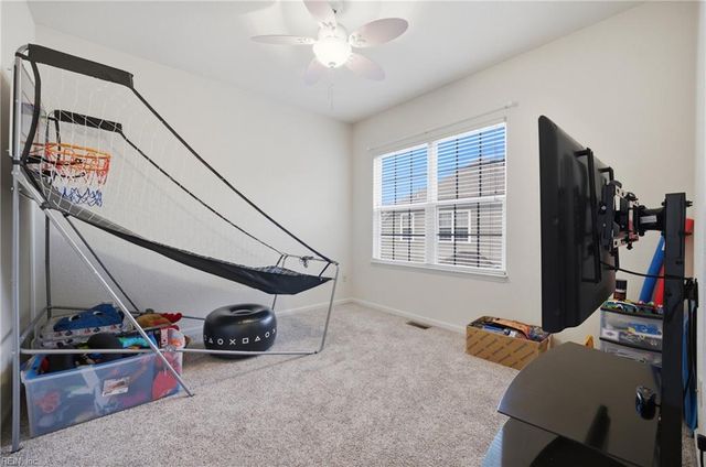 708 Tiffany Green CT, Chesapeake, VA 23320