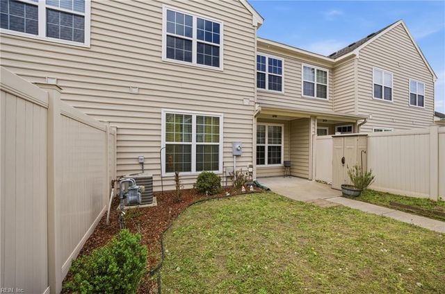 708 Tiffany Green CT, Chesapeake, VA 23320