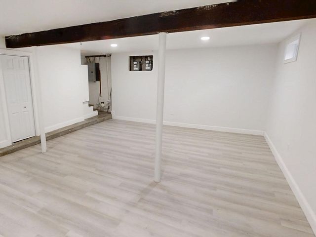 44-46 Willard St 44, Lowell, MA 01850