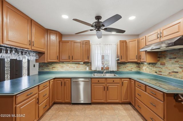 245 S Stallion Ranch Road, Benson, AZ 85602