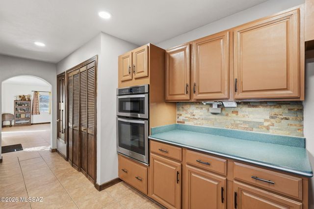 245 S Stallion Ranch Road, Benson, AZ 85602