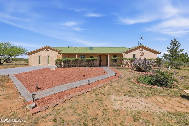 245 S Stallion Ranch Road, Benson, AZ 85602