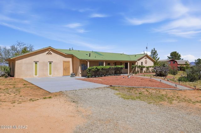 245 S Stallion Ranch Road, Benson, AZ 85602