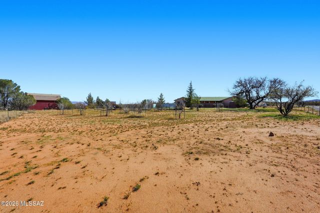 245 S Stallion Ranch Road, Benson, AZ 85602
