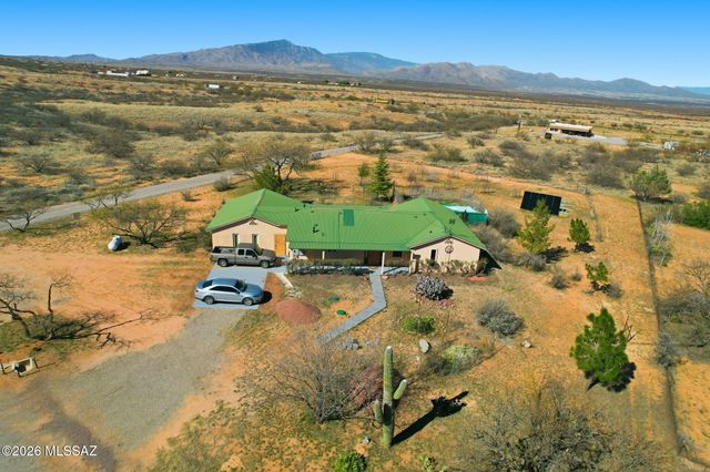 245 S Stallion Ranch Road, Benson, AZ 85602