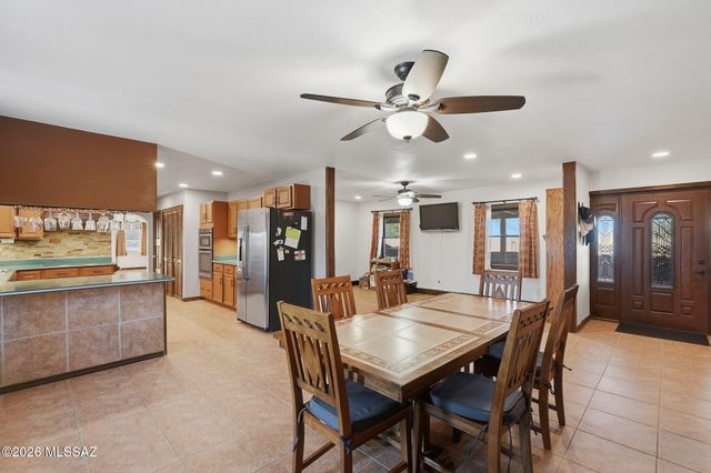 245 S Stallion Ranch Road, Benson, AZ 85602