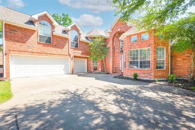 909 Hills Creek Drive, Mckinney, TX 75072