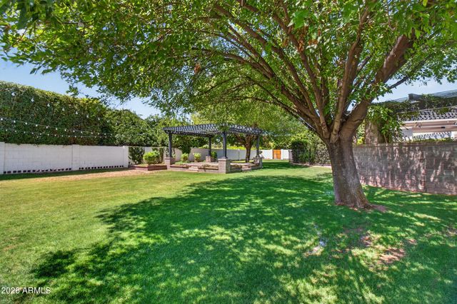 2677 E QUEEN CREEK Road, Gilbert, AZ 85297