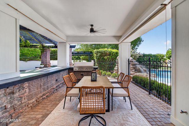 2677 E QUEEN CREEK Road, Gilbert, AZ 85297
