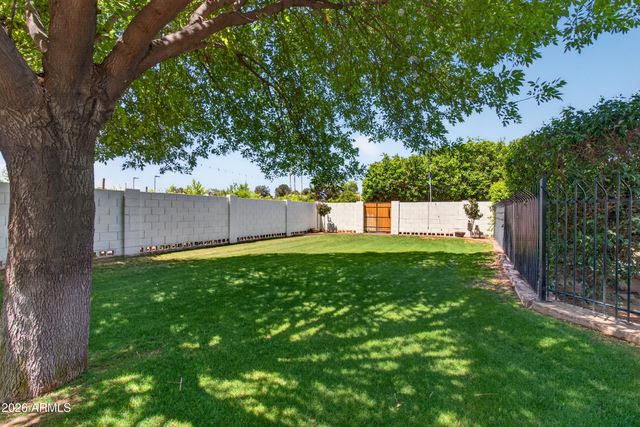 2677 E QUEEN CREEK Road, Gilbert, AZ 85297