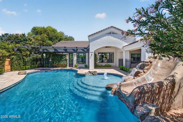 2677 E QUEEN CREEK Road, Gilbert, AZ 85297