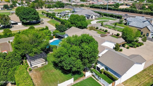 2677 E QUEEN CREEK Road, Gilbert, AZ 85297