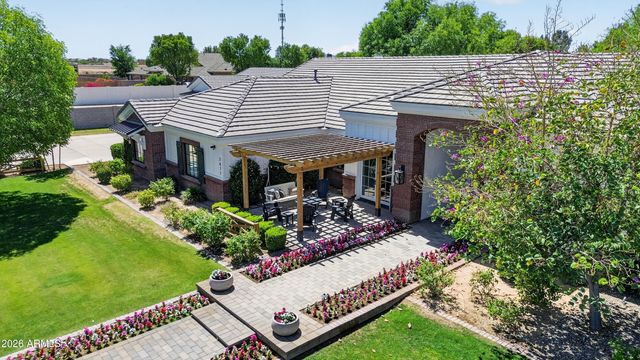 2677 E QUEEN CREEK Road, Gilbert, AZ 85297