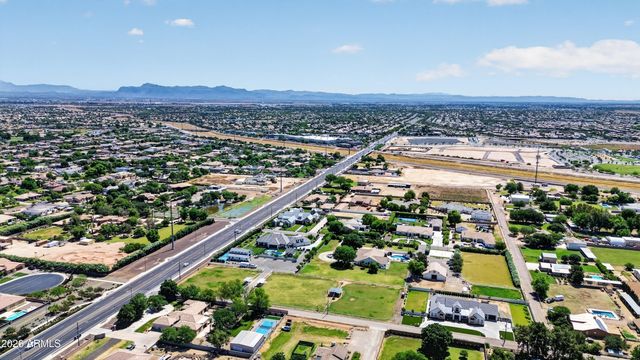 2677 E QUEEN CREEK Road, Gilbert, AZ 85297