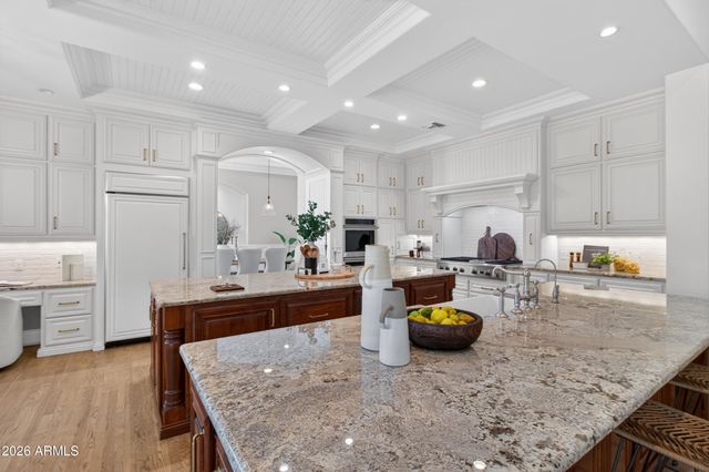 2677 E QUEEN CREEK Road, Gilbert, AZ 85297