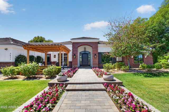 2677 E QUEEN CREEK Road, Gilbert, AZ 85297