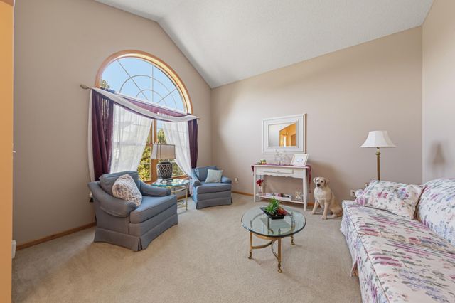 9756 211th Street W, Lakeville, MN 55044