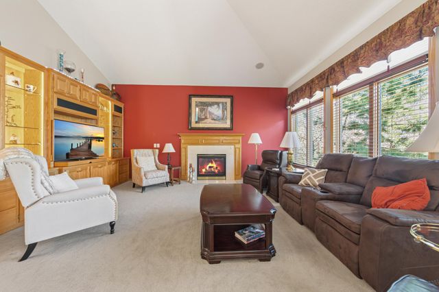 9756 211th Street W, Lakeville, MN 55044