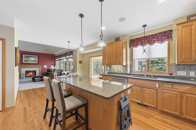 9756 211th Street W, Lakeville, MN 55044