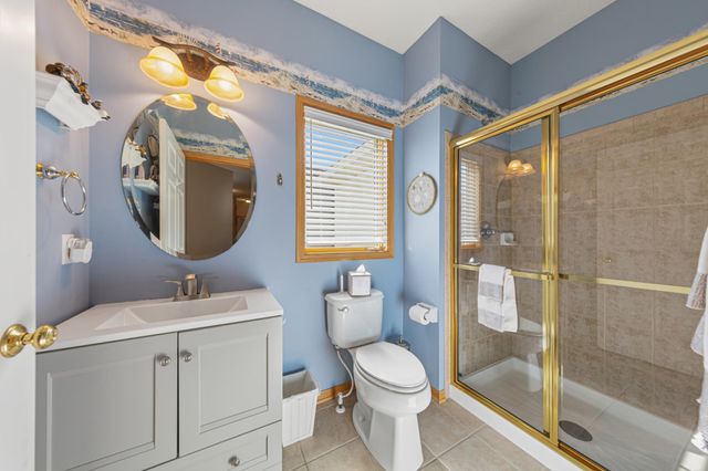 9756 211th Street W, Lakeville, MN 55044