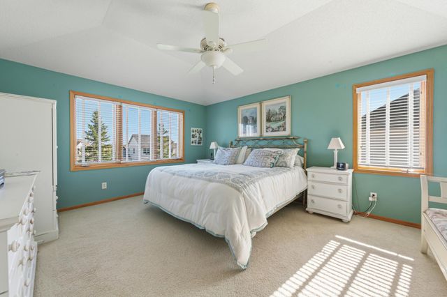 9756 211th Street W, Lakeville, MN 55044