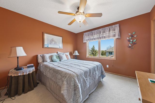 9756 211th Street W, Lakeville, MN 55044