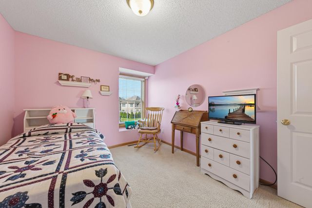 9756 211th Street W, Lakeville, MN 55044