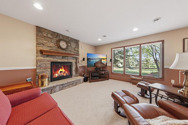 9756 211th Street W, Lakeville, MN 55044