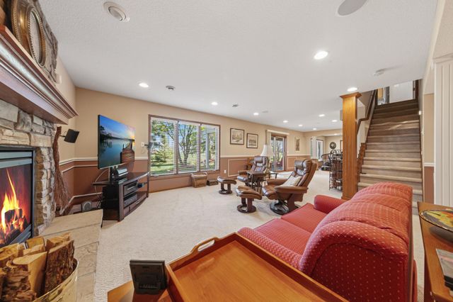 9756 211th Street W, Lakeville, MN 55044