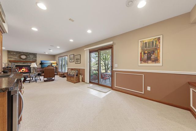 9756 211th Street W, Lakeville, MN 55044