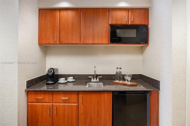 18001 Collins Avenue 1711, Sunny Isles Beach, FL 33160