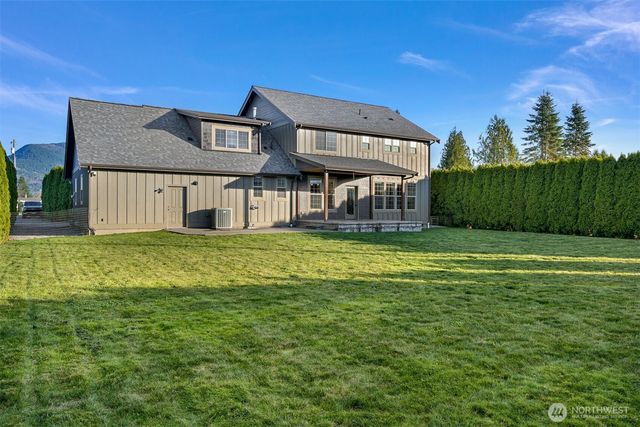 109 W 2nd Street, Nooksack, WA 98276
