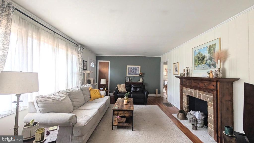 16 WILLIS AVE, Easton, MD 21601