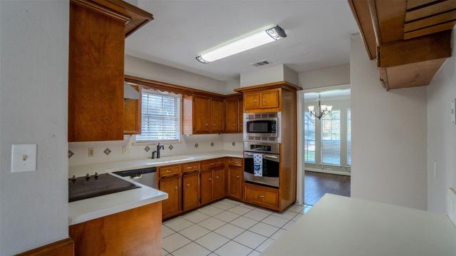 5507 Slashwood Lane, Spring, TX 77379