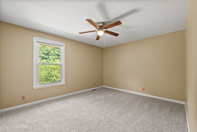 1849 Patricia Dr, Clarksville, TN 37040