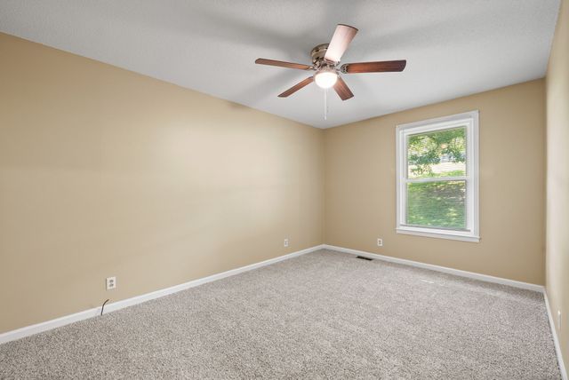 1849 Patricia Dr, Clarksville, TN 37040