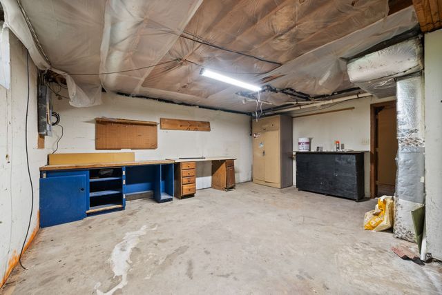 1849 Patricia Dr, Clarksville, TN 37040