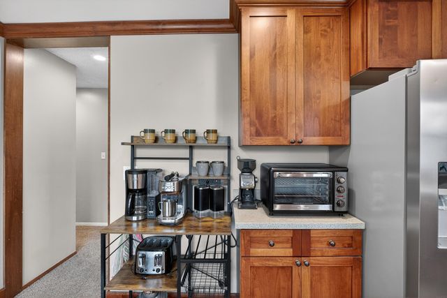 137 Vera Drive, Waterloo, IA 50701