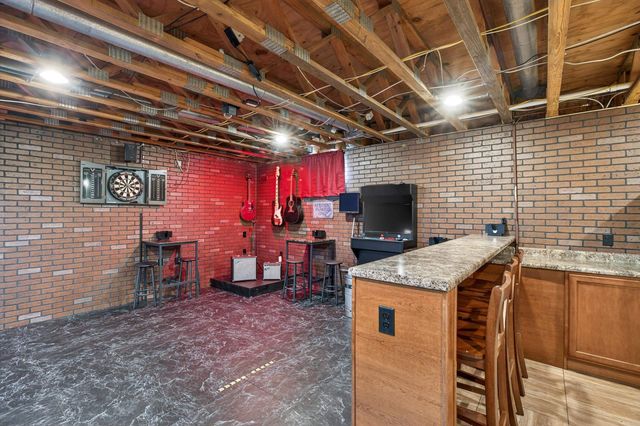 137 Vera Drive, Waterloo, IA 50701