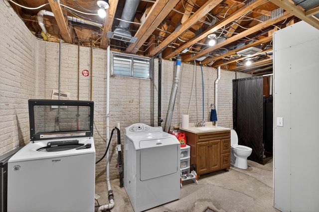 137 Vera Drive, Waterloo, IA 50701