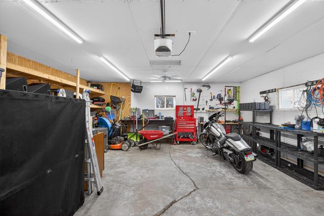 137 Vera Drive, Waterloo, IA 50701