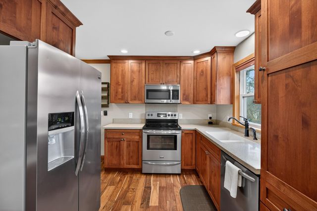 137 Vera Drive, Waterloo, IA 50701